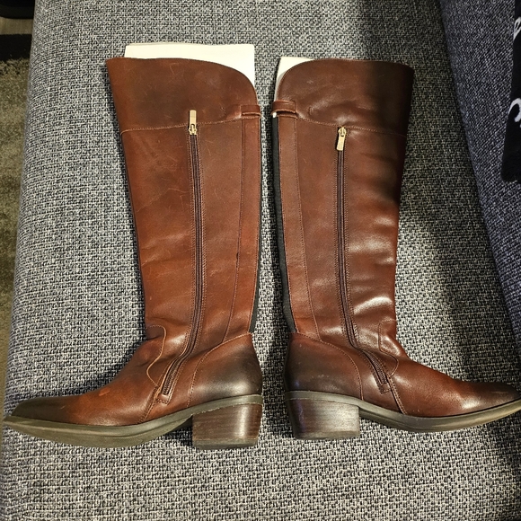 Brown knee high riding boots - Picture 3 of 5